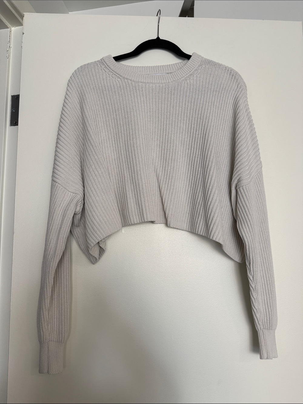 Intermix White Cropped Knit Sweater Petite